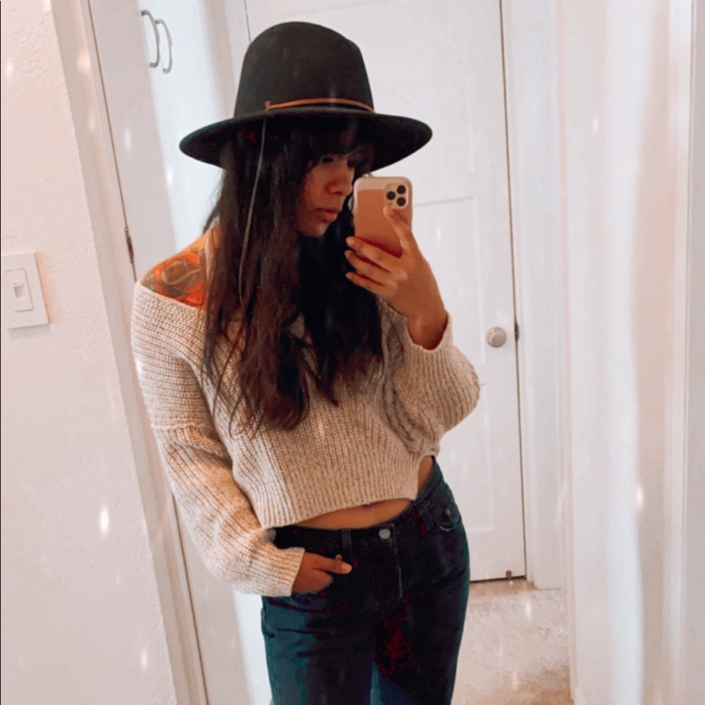 Meet your Posher, Valeria